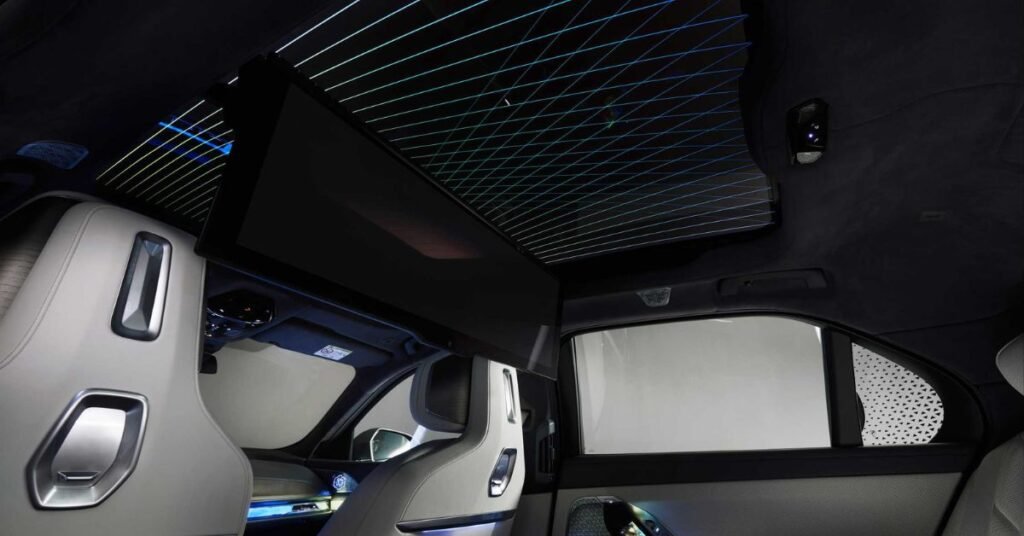 what is panoramic roof system